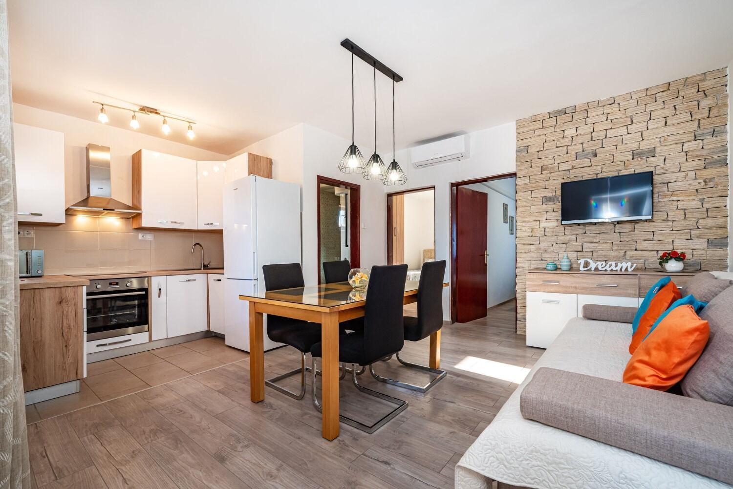 Apartments Dreamy - Free Parking Nin Exterior photo