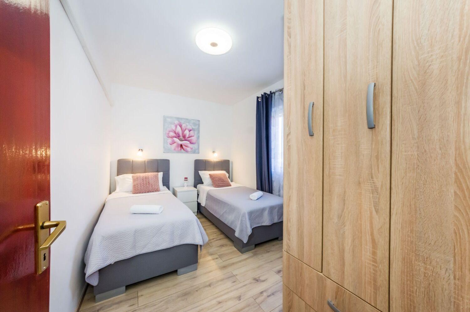 Apartments Dreamy - Free Parking Nin Exterior photo