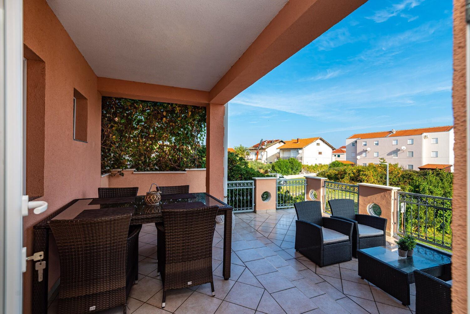 Apartments Dreamy - Free Parking Nin Exterior photo